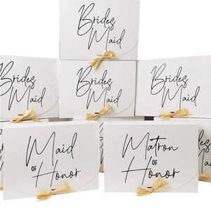 (1) Brides maid and (1) matron of honor proposal boxes. Brand new!